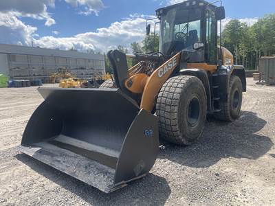 Case 621C Wheel Loader