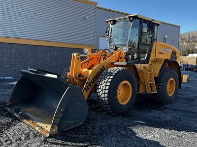 Hyundai HL940 Wheel Loader