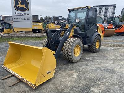John Deere 204L Wheel Loader