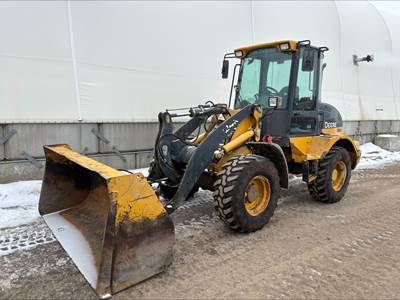 John Deere 324K Wheel Loader