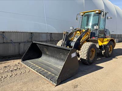 John Deere 324K Wheel Loader