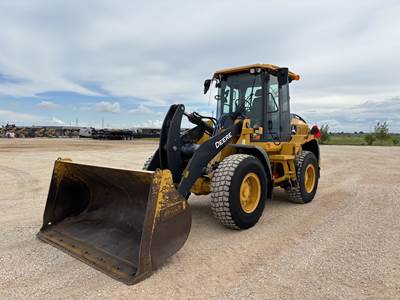 John Deere 444L Wheel Loader