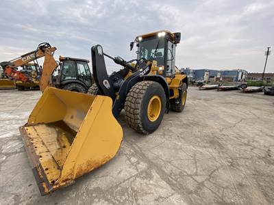 John Deere 524 P Large Wheel Loader