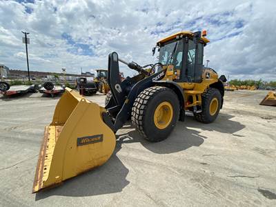 John Deere 524 P Large Wheel Loader
