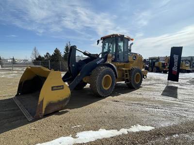 John Deere 624 P Wheel Loader