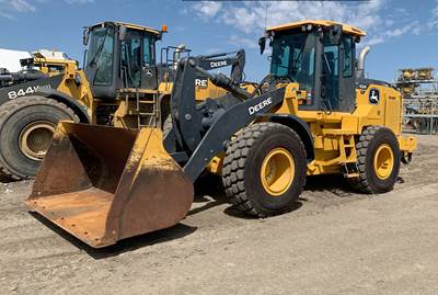 John Deere 624 P Wheel Loader