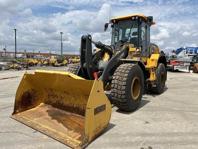John Deere 624 P Wheel Loader