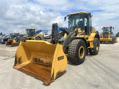 John Deere 624 P Large Wheel Loader