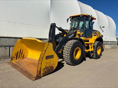 John Deere 624 P Large Wheel Loader
