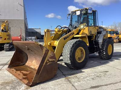Komatsu WA320-5 Wheel Loader