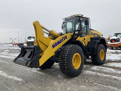 Komatsu WA320 Wheel Loader