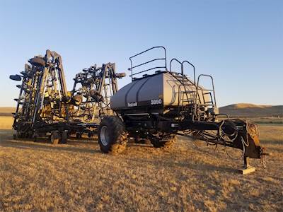 Seedmaster 8812 Seeder