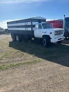 GMC 7000 Farm / Grain Truck
