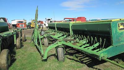 John Deere 9350 Grain Drill
