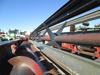 CASE 1010 Combine Header