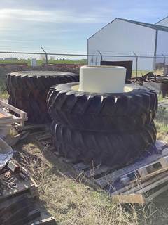 Firestone 20.8R42 Tire