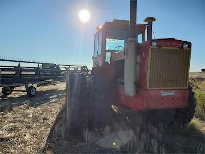 Versatile 800 Tractor