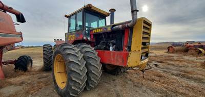 Versatile 875 Tractor