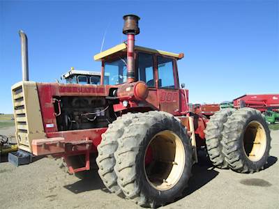 Versatile 800 Tractors - 175 HP or Greater