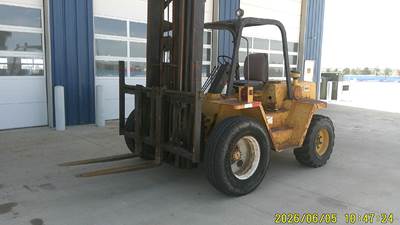 1989 Caterpillar R60 Rough Terrain Forklift