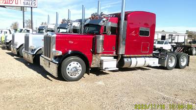 2021 Peterbilt 389EXHD Sleeper Semi Truck