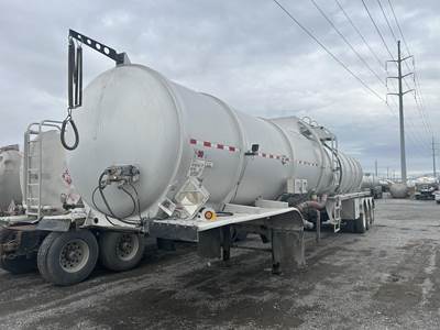 Troxell 49ft Tri Axle Aluminum Crude Oil Tank Trailer - Air Ride, Fixed Axle