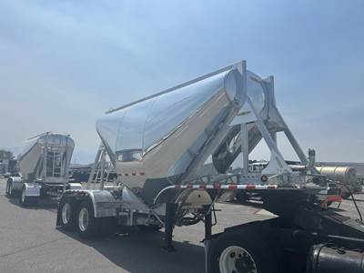 J & L 750 CUBE DRY BULK SET Dry Bulk / Pneumatic Tank Trailer