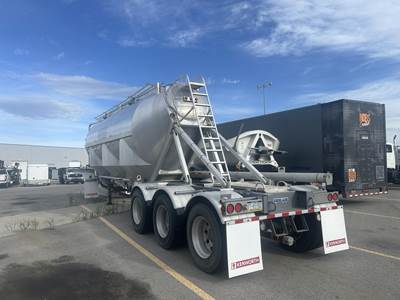 Polar 47x102 Tri Axle Aluminum Dry Bulk / Pneumatic Tank Trailer - Air Ride, Fixed Axle