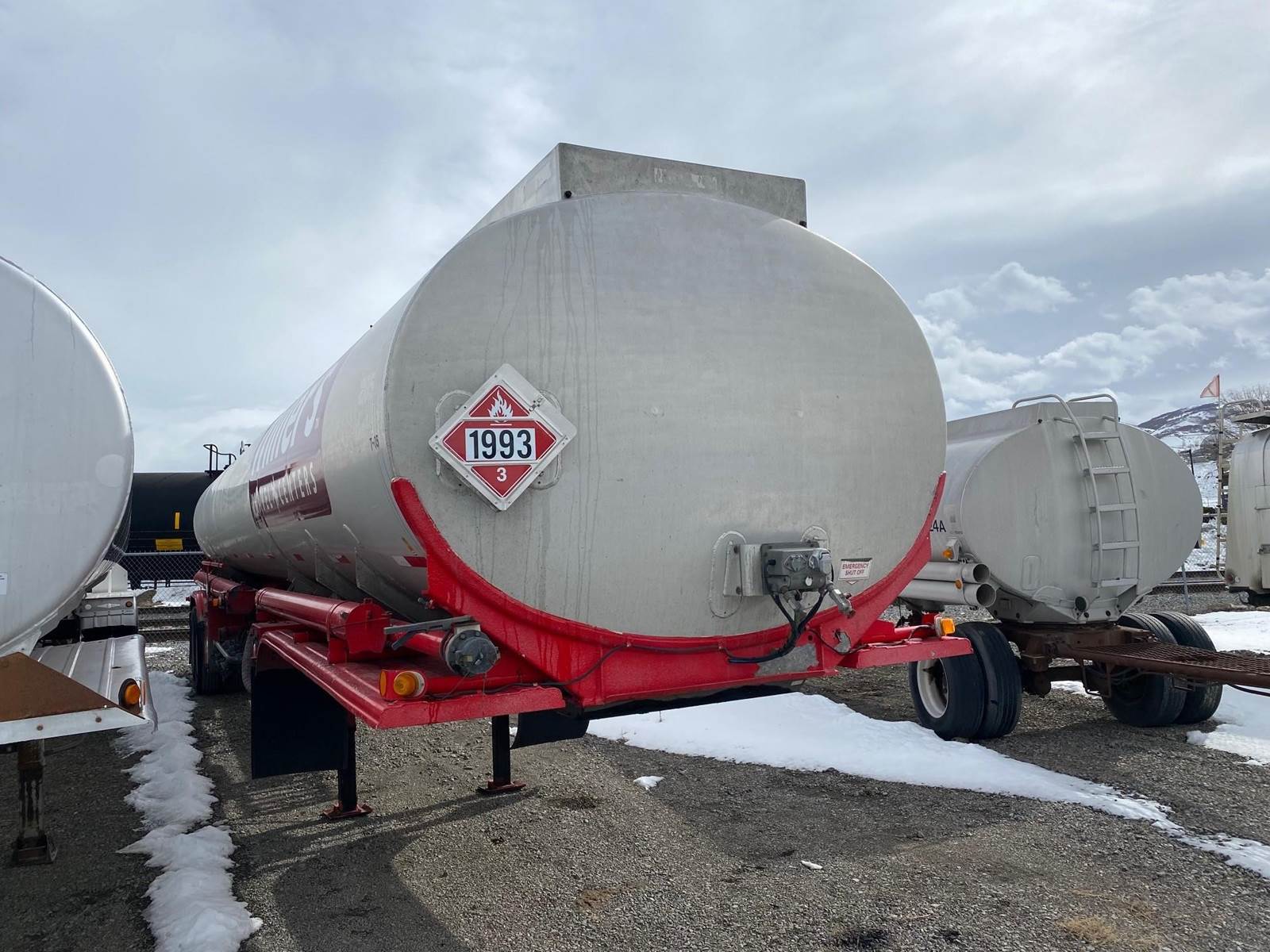 Fruehauf 1989 PETROLEUM TANK Fuel Tanker Trailer For Sale Salt Lake