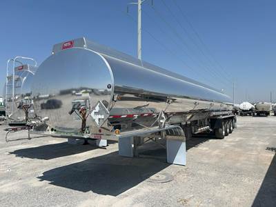Heil 11,500 GALLON QUAD AXLE 1 LIFT Fuel Tanker Trailer