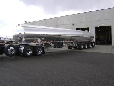 Heil 11,500 gallon quad axle, 53' long Quad Axle Aluminum Fuel Tanker Trailer - Air Ride, Fixed Axle