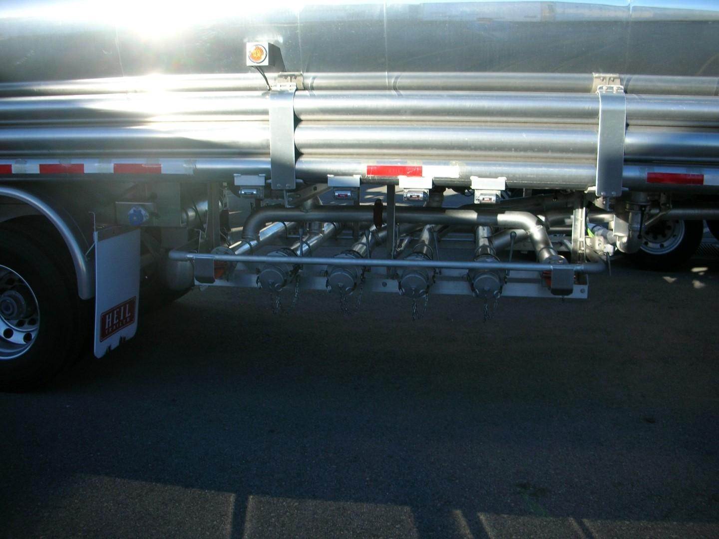 2024 Heil 9500 GALLON, PETRO TANK 2023 DELIVERY Fuel Tanker Trailer For