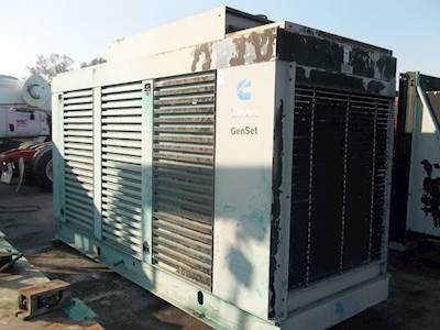 Cummins 400 KW Generator