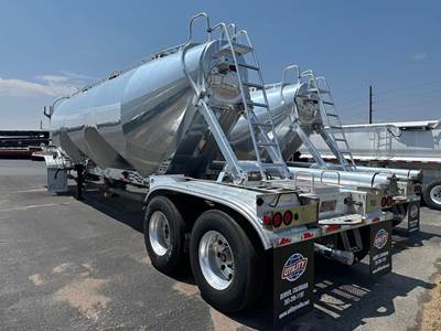 Heil 1040 HEIL PNEUMATIC TANKER, SAND HOG TEES, AIR RID Dry Bulk / Pneumatic Tank Trailer