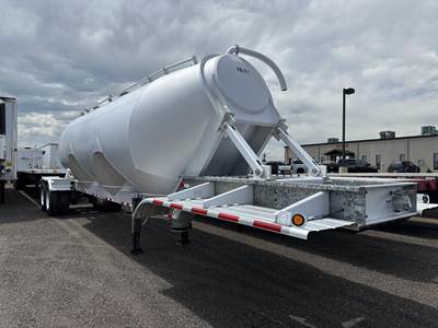 Polar 1000 CU FT GRAVITY DROP PNEUMATIC, 3 HOPPERS, AIR Dry Bulk / Pneumatic Tank Trailer
