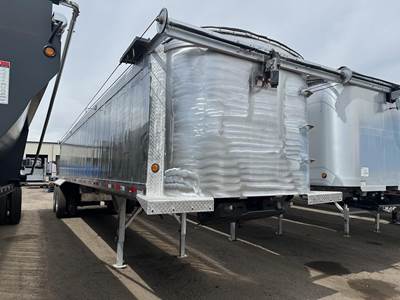 Travis VERTEX 35 ft End Dump Trailer - Tandem Axle, Aluminum, Air Ride