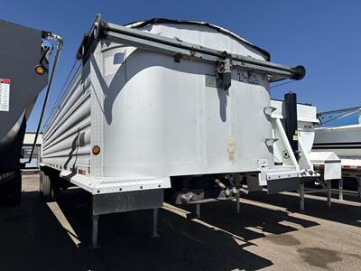 Travis WAVE 35 ft End Dump Trailer - Tandem Axle, Aluminum, Air Ride