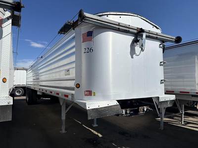 Travis WAVE 35 ft End Dump Trailer - Tandem Axle, Aluminum, Air Ride