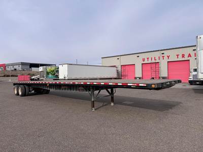 Fontaine CLOSED TANDEM W SLIDER STEEL FLATBED, WOOD DECK Flatbed Trailer
