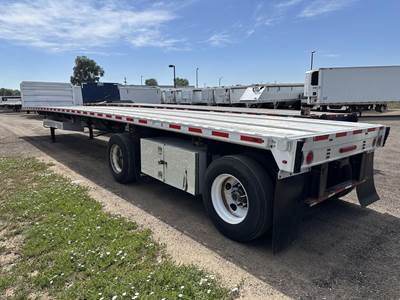 Fontaine 48x102 Combination Flatbed Trailer - Air Ride, Fixed Spread Axle