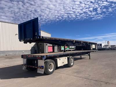 Great Dane Freedom SE 48x102 Steel Flatbed Trailer - Air Ride, Fixed Spread Axle