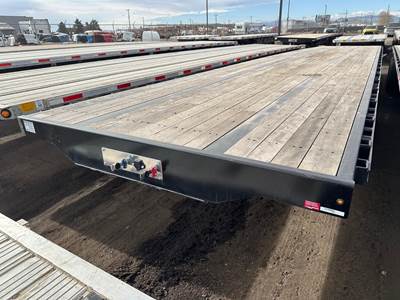 Wabash 48x102 Steel Flatbed Trailer - Air Ride, Sliding Axle