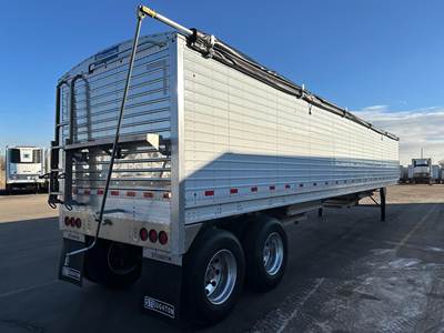 2025 Stoughton GRAIN TRAILER W AG HOPPERS, AIR RIDE, 74