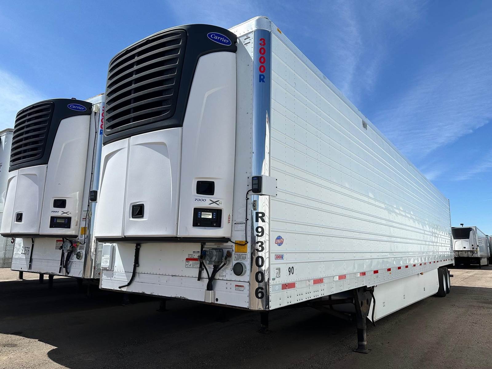 2019 UTILITY 53 ft Reefer Trailer Sliding Axle, Swing Door, Carrier
