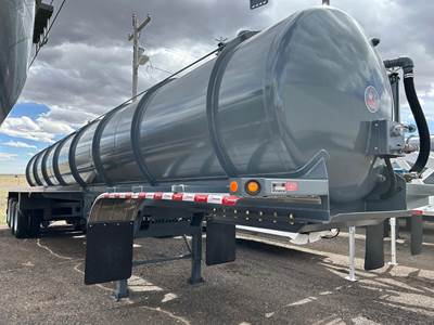 Dragon 165 NON-CODE VAC TANK, TRI AXLE, AIR RIDE, REAR LI Vacuum Tank Trailer