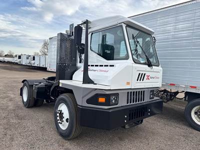 Kalmar Ottawa T2 Yard Spotter Truck - Cummins, 173HP, Amt
