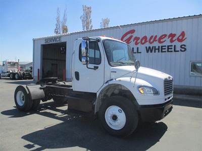 Freightliner M2 106 Single Axle Day Cab Truck - Cummins 300HP, Automatic