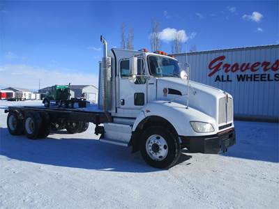 Kenworth T440 Day Cab Truck - Paccar 260HP, 10 Speed Ultrashift Amt