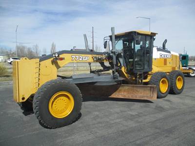 John Deere 772GP Motor Grader