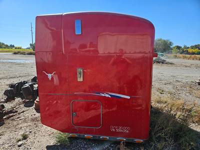Peterbilt UNIBILT ULTRA 63 Sleeper